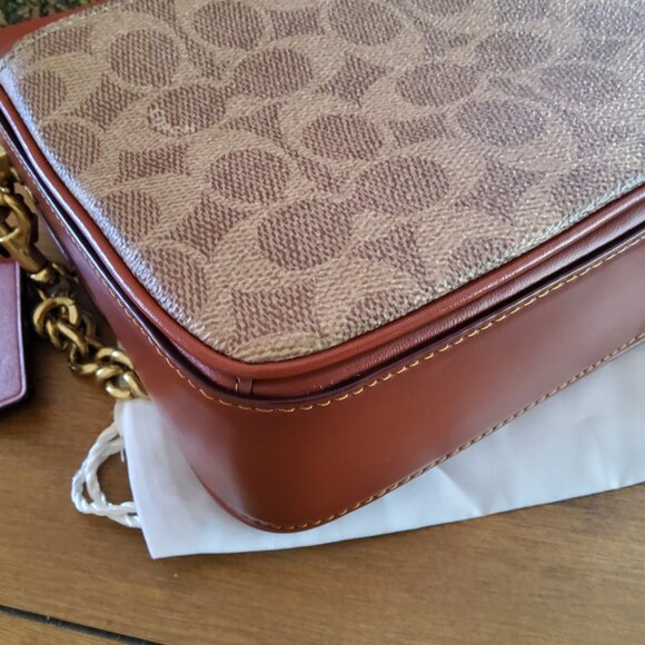 Coach Cassie 19 In Signature and Tan 89089 - Picture 4 of 10